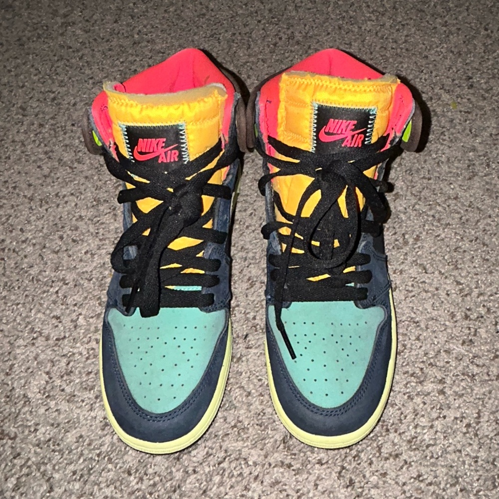 Air Jordan 1 Retro High 'Tokyo Bio Hack' Size 5.5 - Picture 3 of 7